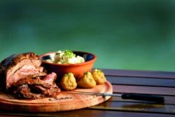 Cobb Pro Houtskoolbarbecue - Zalmrood -Winkel Voor Kampeerartikelen 1267 1900 250y8439 1 1