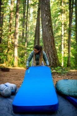 Therm-A-Rest MondoKing 3D 11.0 XW XL Zelfopblazende Slaapmat 18 Therm-A-Rest MondoKing 3D 11.0 XW XL Zelfopblazende Slaapmat -Winkel Voor Kampeerartikelen 1900 1267 2020 thermarest oregon 3sisters geiser 0623 1